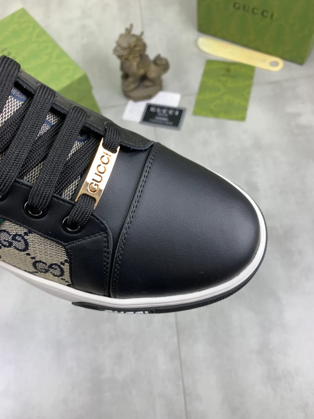 Men's shoes 💰P420💰 [New model] (GUCCI) official website's latest 🎁🎁casual and fashionable men's shoes 👟, hot style 💥 style is simple and elegant, exclusive for trendy men. Unique official website's latest brand double G elements 👑Original Gucci decoration, fashionable and generous, the fabric is original frosted calfskin ✅Fully imported first-layer pigskin lining, the official website specifies wear-resistant, lightweight original rubber casual outsole, the classic model is taken in kind at the counter🎬38-44 2️⃣ colors available